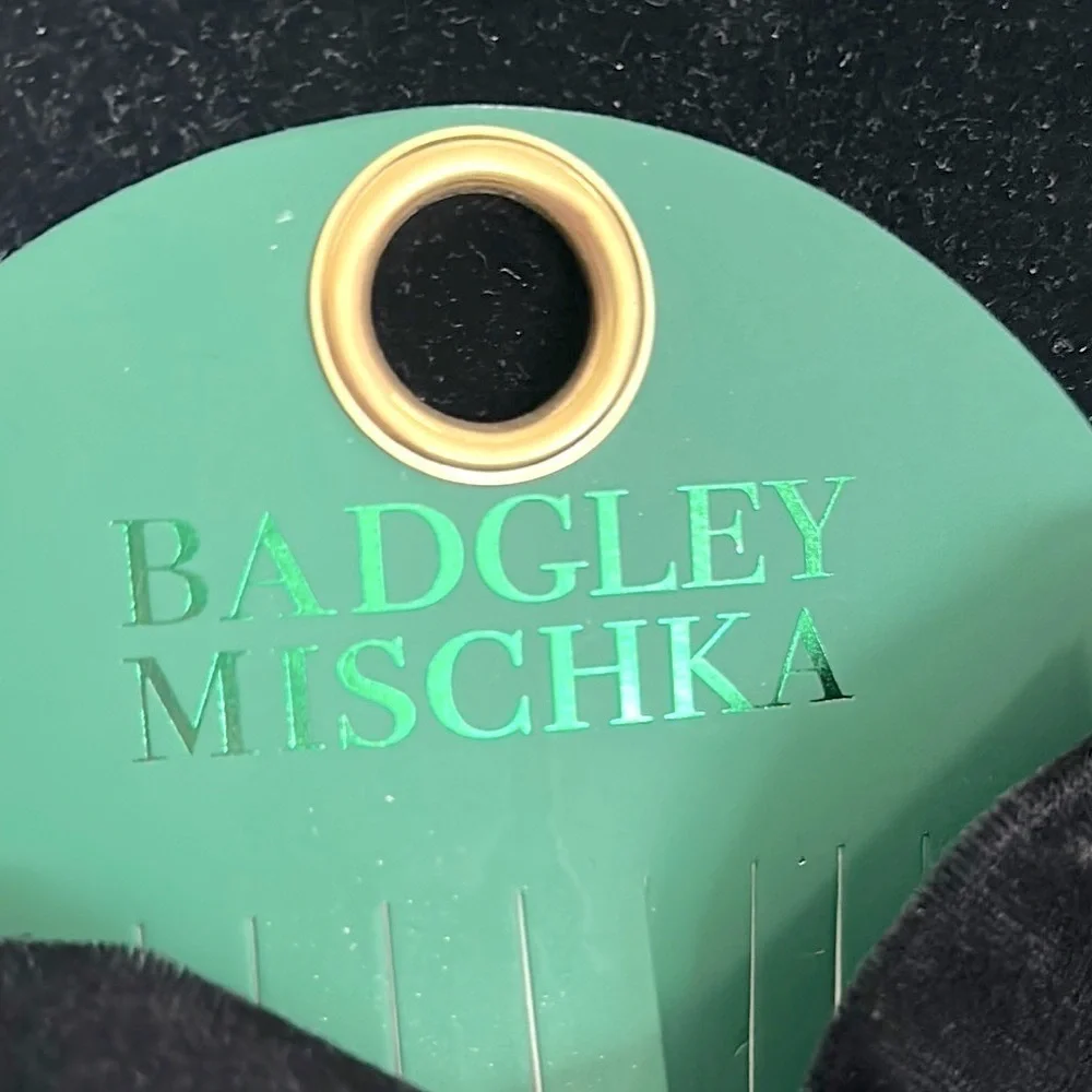 Badgley Mischka chic black